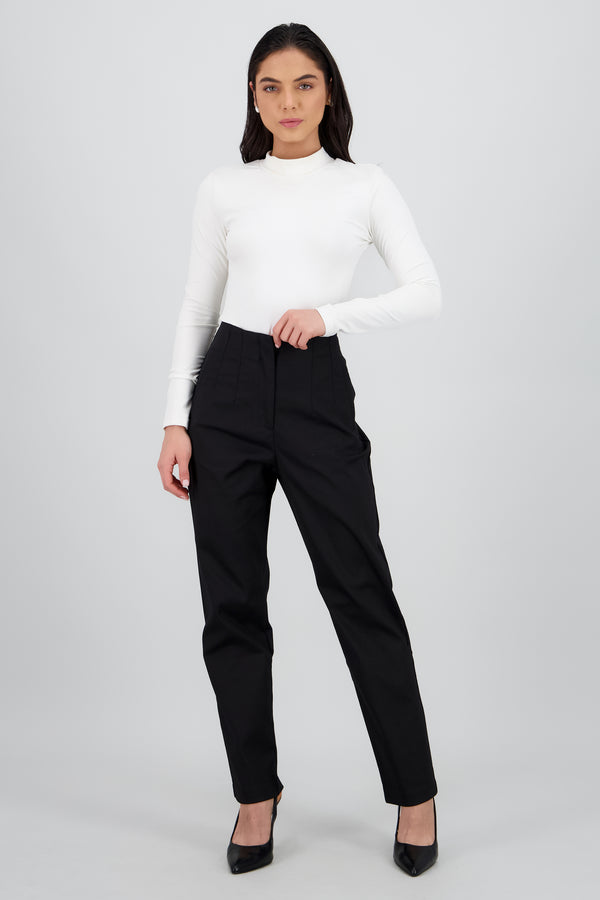 Pantalon liso bolsas
